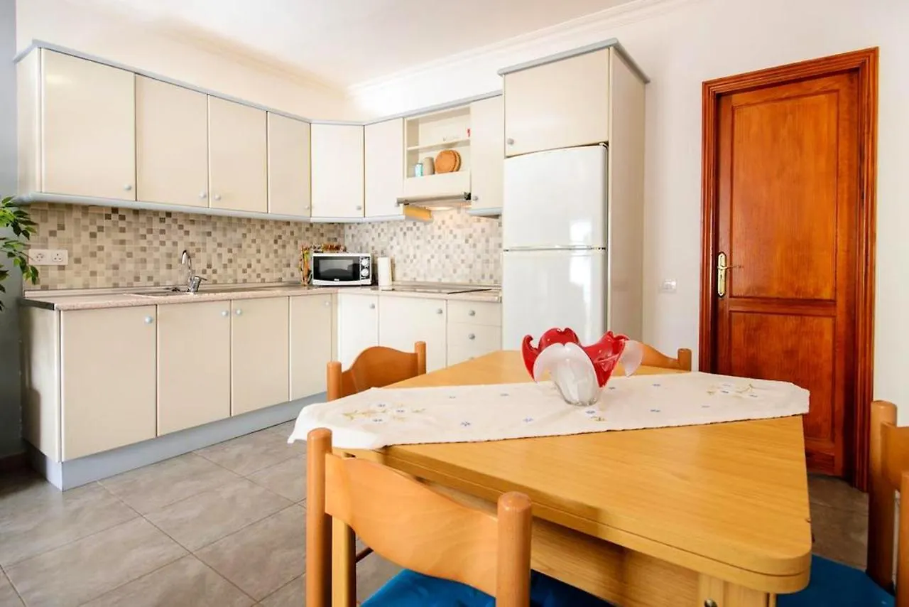 Daire 2 Bedrooms Appartement At Tias 500 M Away From The Beach With Shared Pool Garden And Wifi